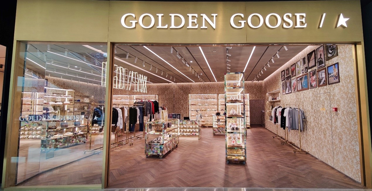 Grand opening of Golden Goose boutique store in Sanya International Duty Free Shopping Complex of CDFG & Sneakers Maker’s custom-made services